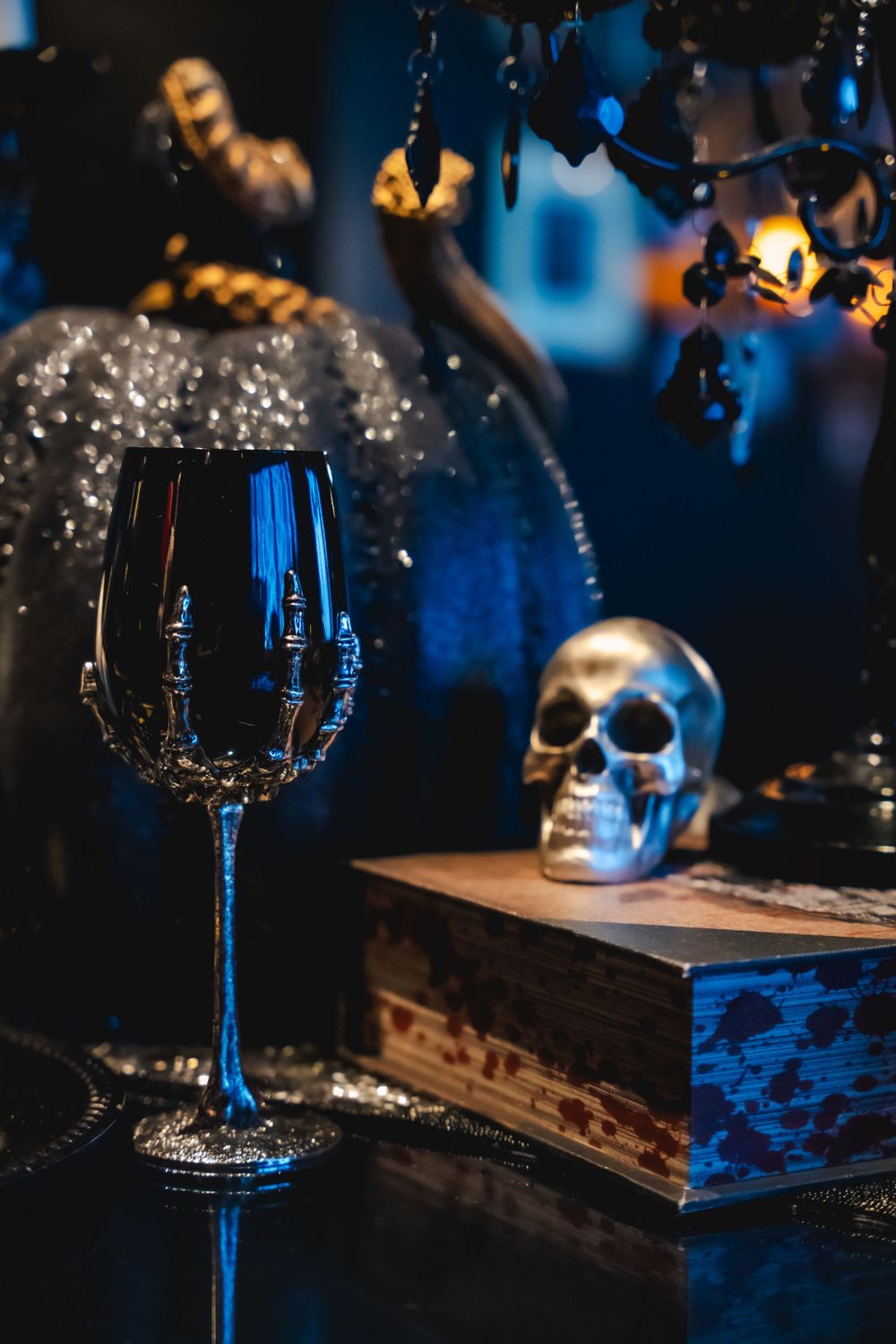 Gothic bride meets rock 'n roll vibes in this epic Halloween Las Vegas elopement. Bold, moody, and unforgettable.