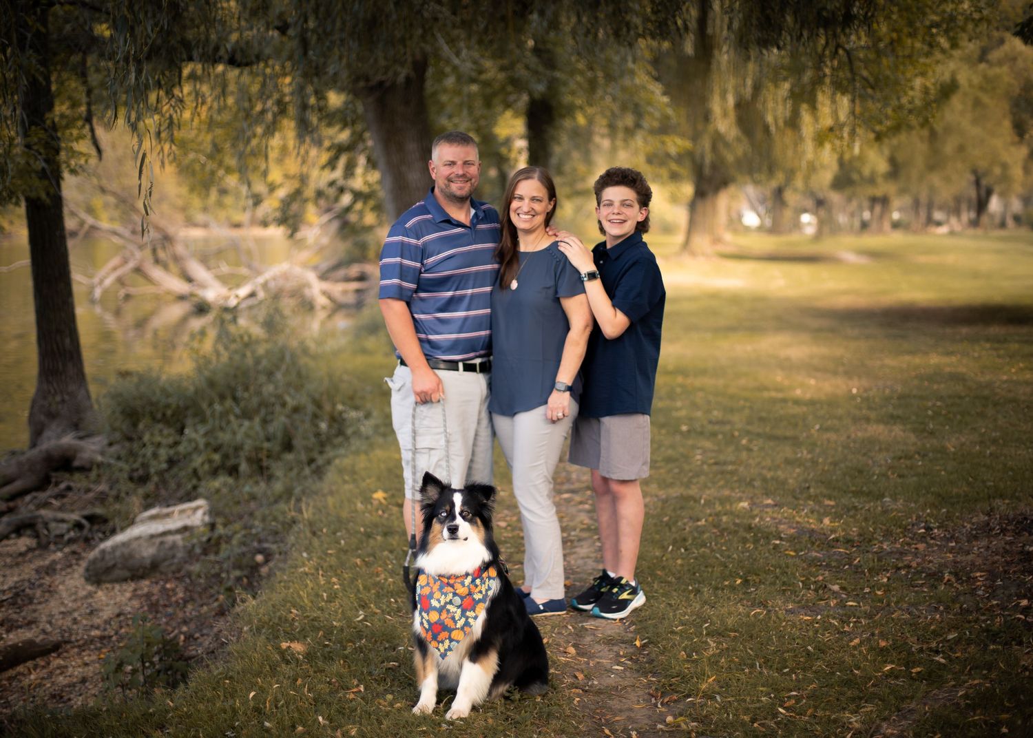 Family Portrait
Professional Photographer Janesville Wisconsin
outdoors
natural light photography