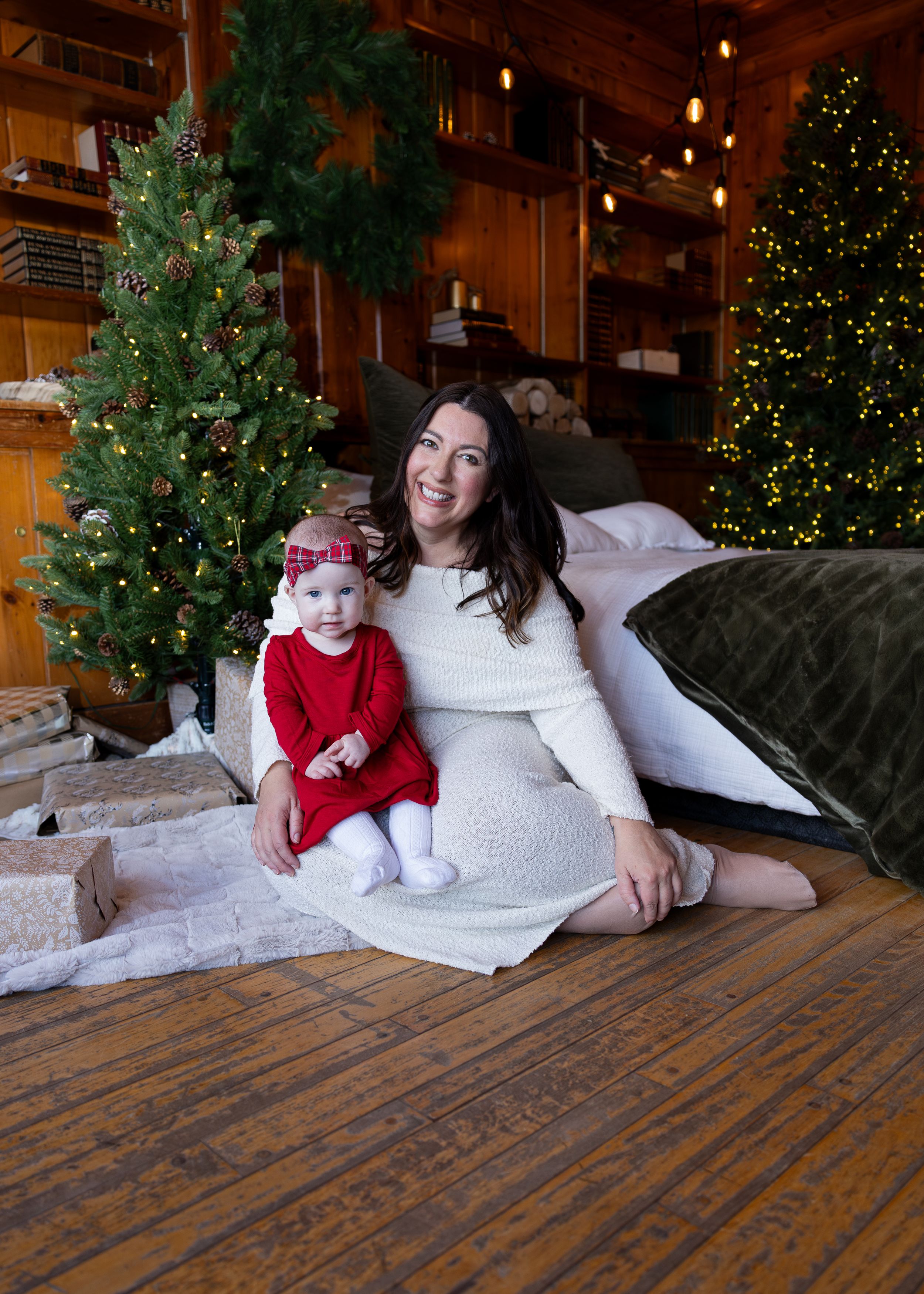 Christmas family photography. Brampton family photographer. The Ruby Manor Christmas photography