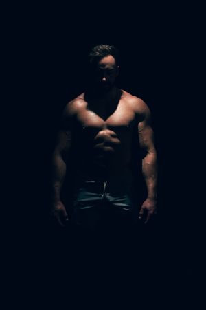 Salt Lake City Male Utah Fitness and gym photography poses. Moody, professional photos that show movement, life, and authenticity. Male form