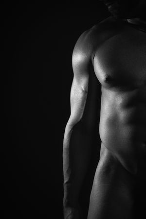 Salt Lake City Male Utah Fitness and gym photography poses. Moody, professional photos that show movement, life, and authenticity. Male form