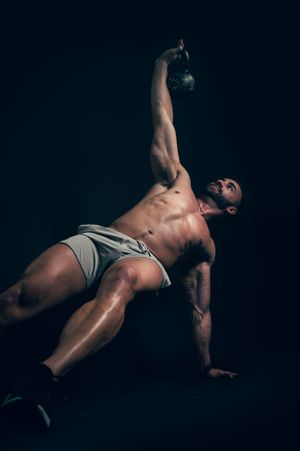 Salt Lake City Male Utah Fitness and gym photography poses. Moody, professional photos that show movement, life, and authenticity. Male form