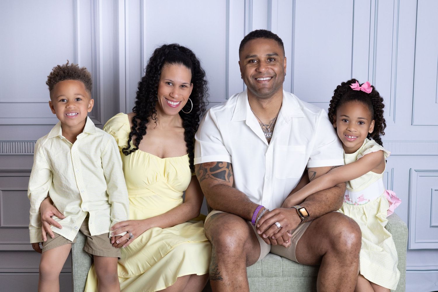 Meredith Rowlen is an award winning Childrens Photographer in Birmingham AL with over 20 years of photography experience.