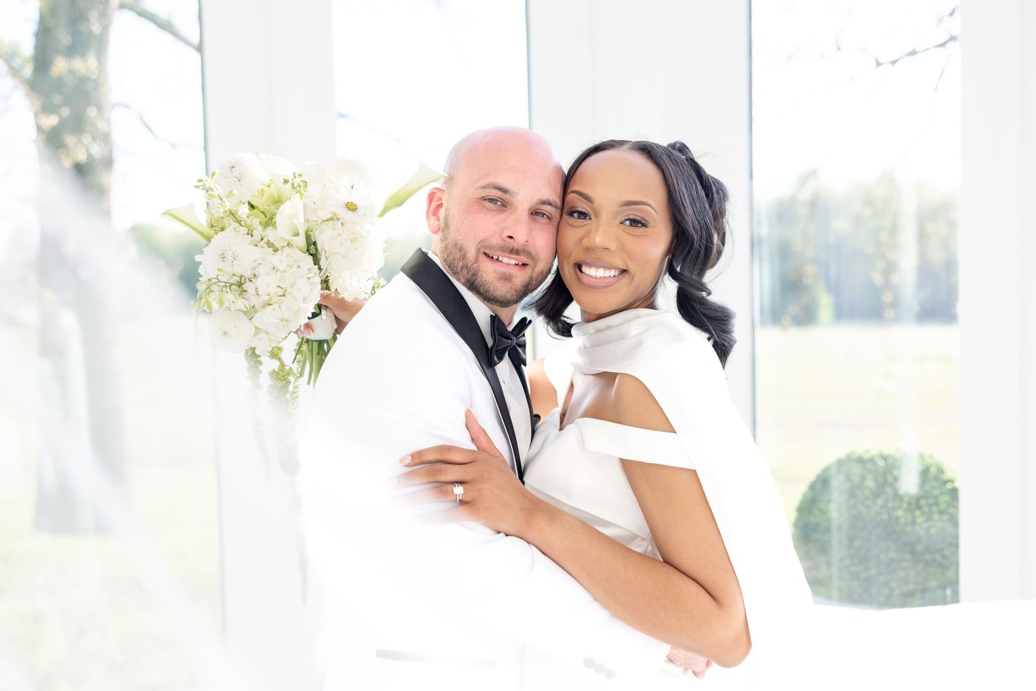 Light and airy wedding and engagement photography by Julia and Sean Photography
 serving Dayton, Columbus, Cincinnati, Ohio, and beyond.