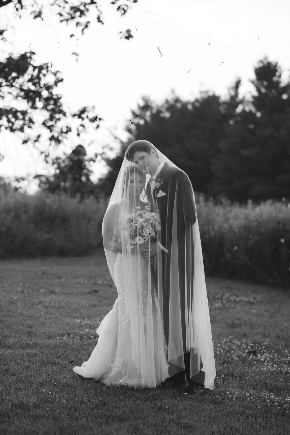 Wedding photographer Davenport IA, wedding photographer Bettendorf IA, wedding photographer Dubuque IA, 
creative wedding photographer