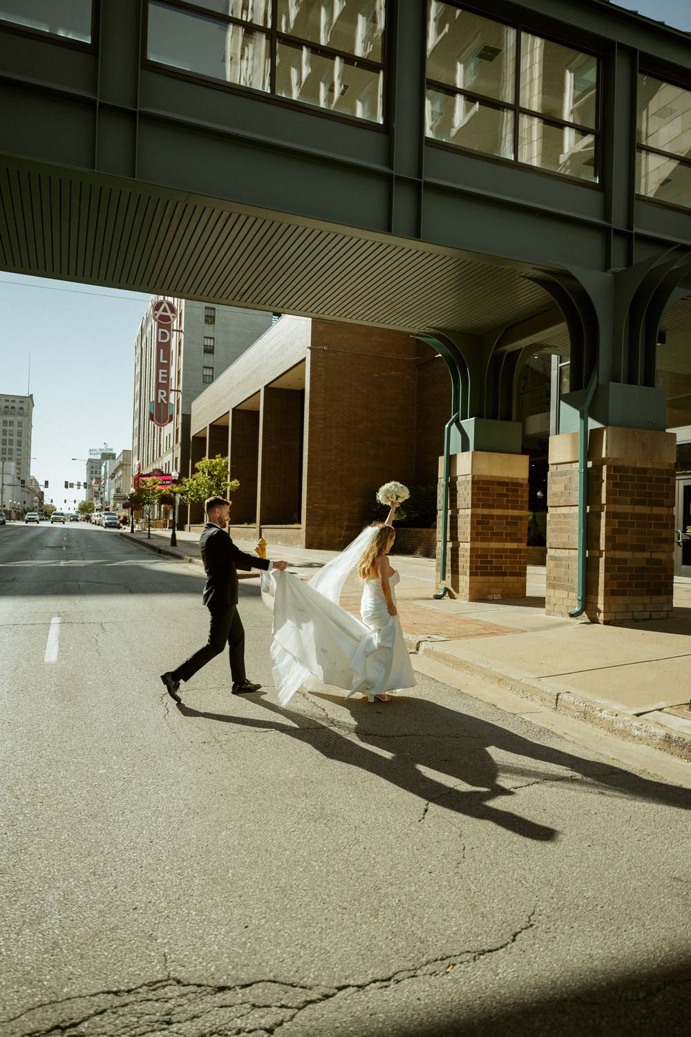 Wedding photographer Davenport IA, wedding photographer Bettendorf IA, wedding photographer Dubuque IA, wedding photographer Moline IL, Des