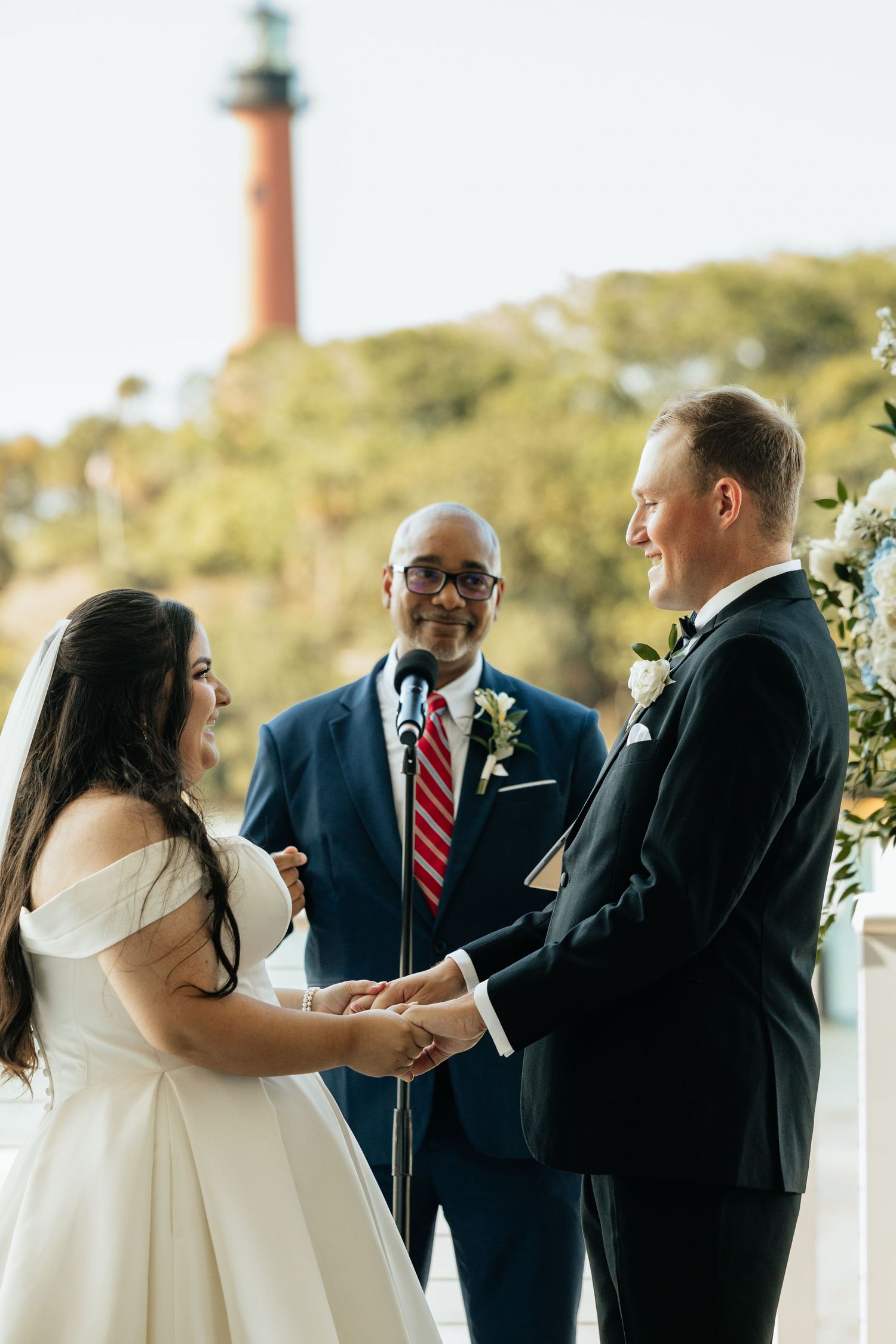 Pelican Club Wedding in Jupiter, Florida. South Florida Wedding Photographer, Jupiter Wedding Photographer - Lindsay McDow Photography