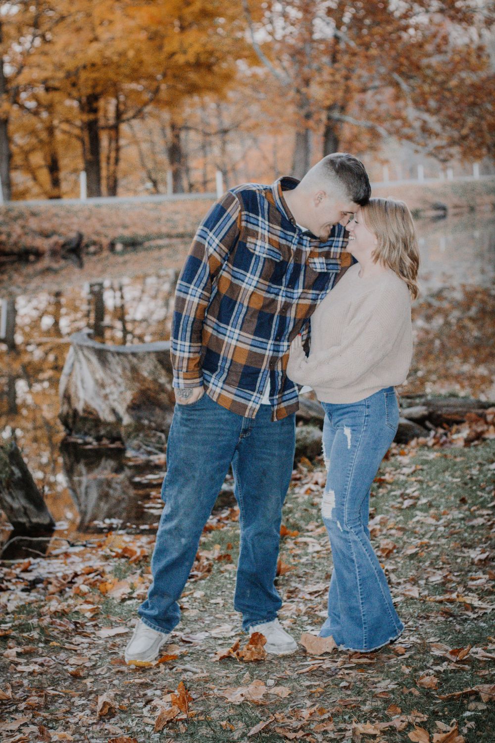 Fall portrait
Couples portrait
Tawawa Park
Sidney Ohio
