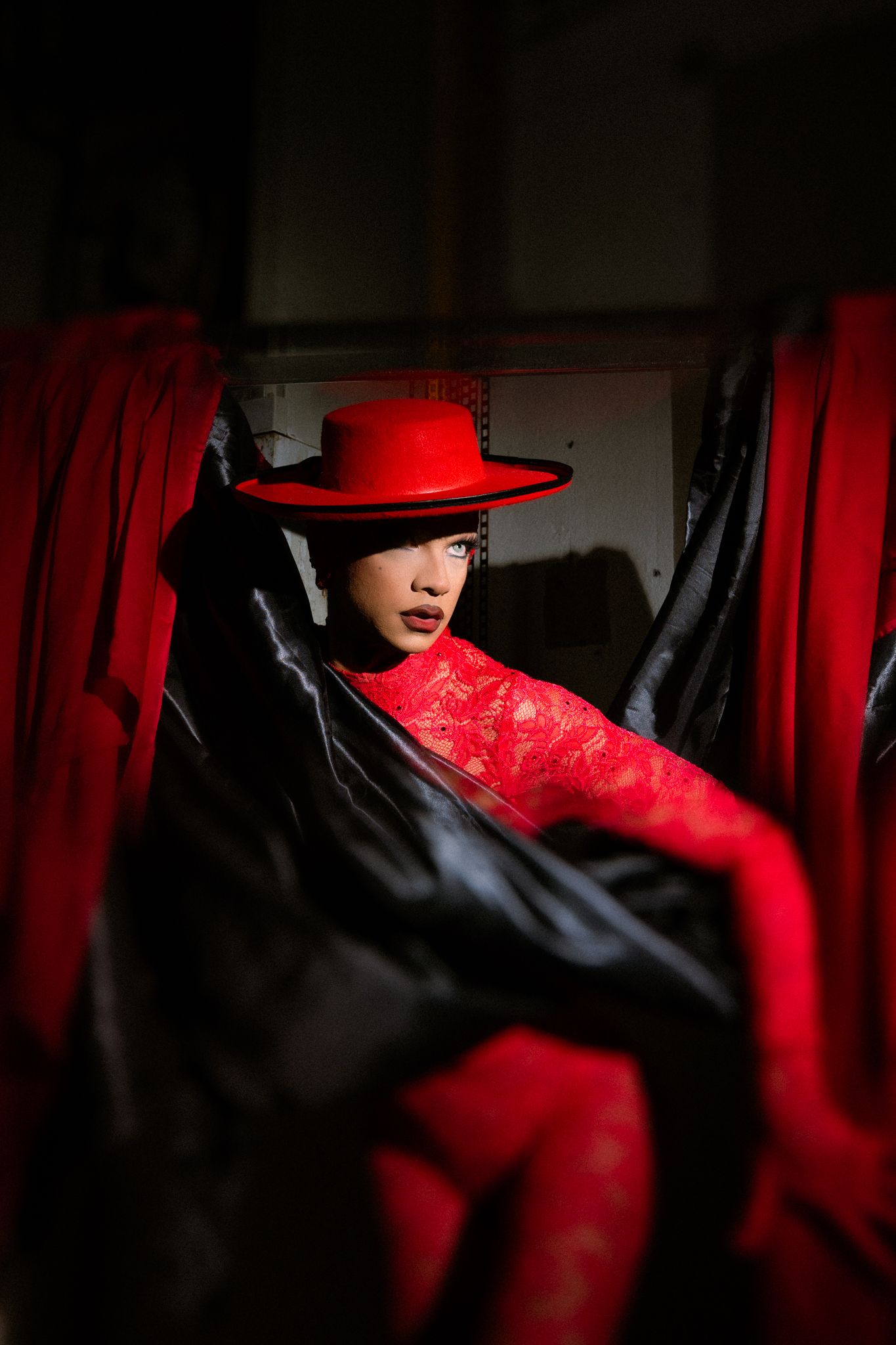 Catharsis, Portrait en studio, séance drag queen editorial, Clermont-Ferrand