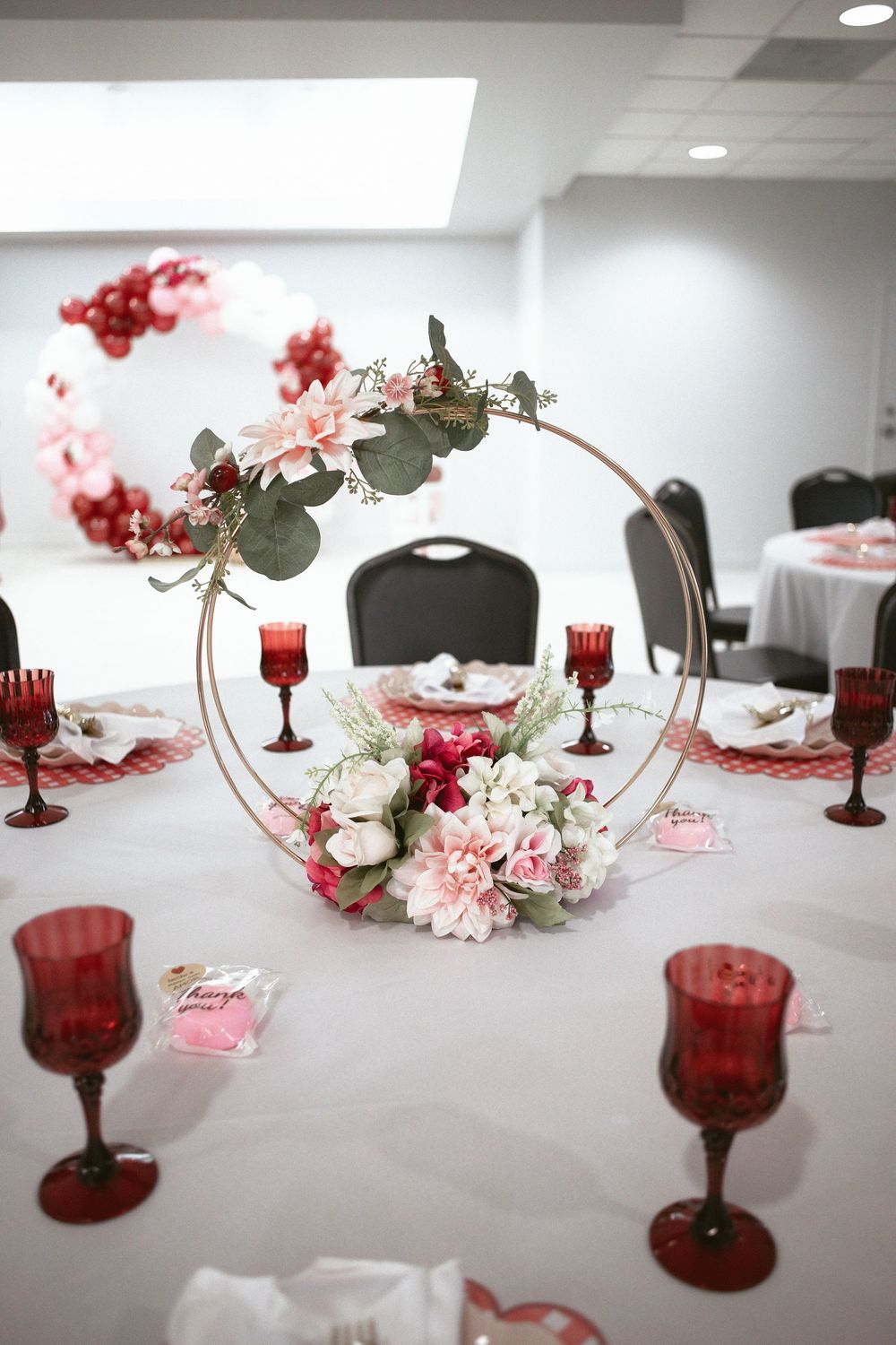 Event table decorations for Miami baby shower. Centro de mesa.