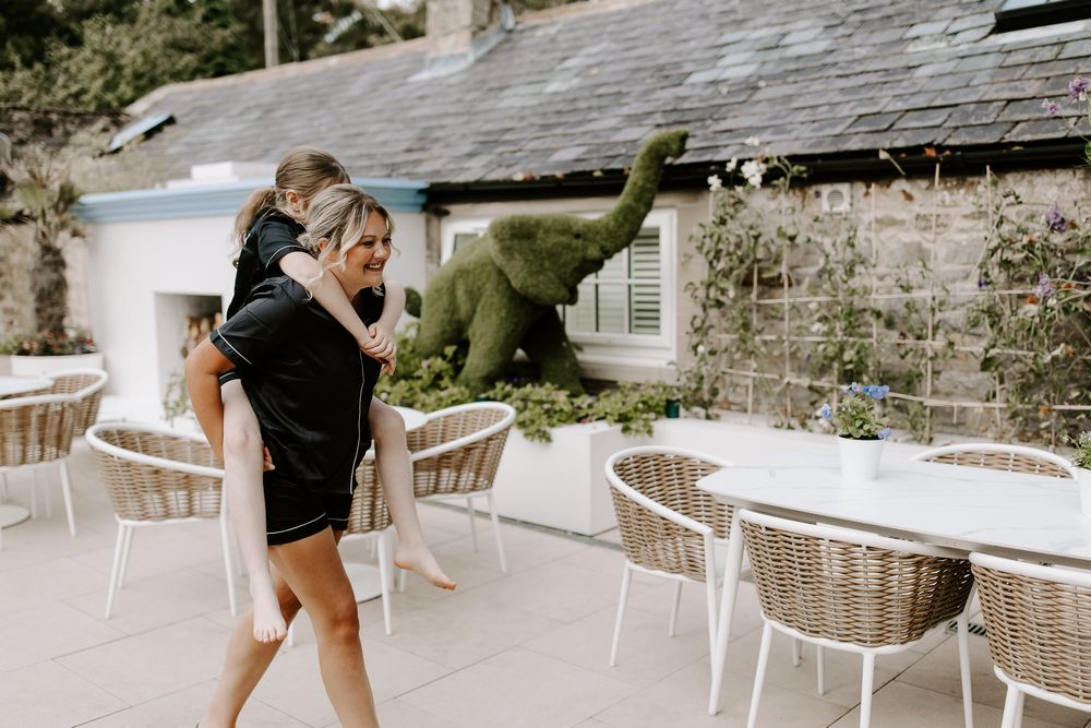 bridal party piggy back
