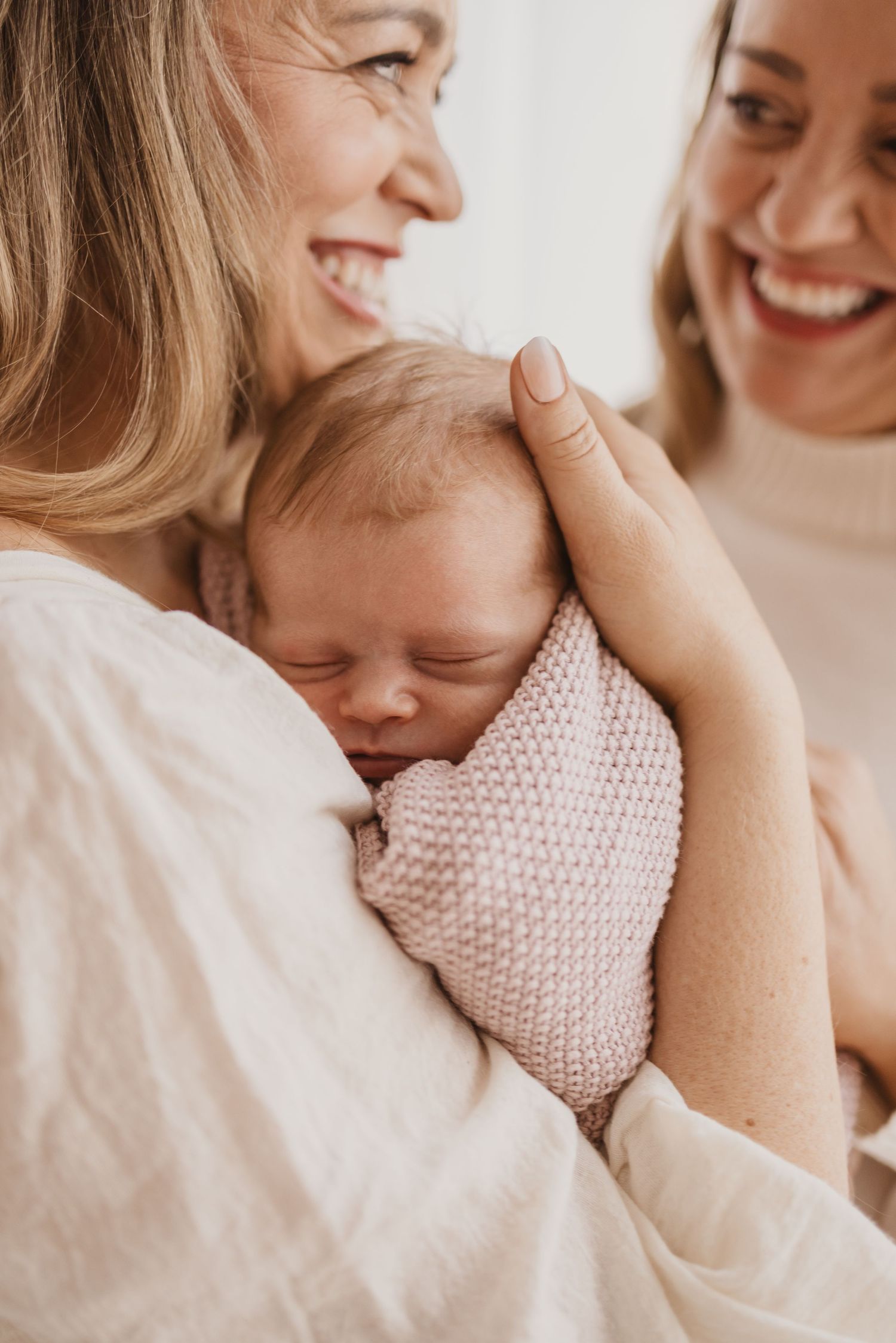 Geelong Lara Torquay Ocean Grove Barwon Heads newborn maternity pregnancy family motherhood couples photographer photography photoshoot