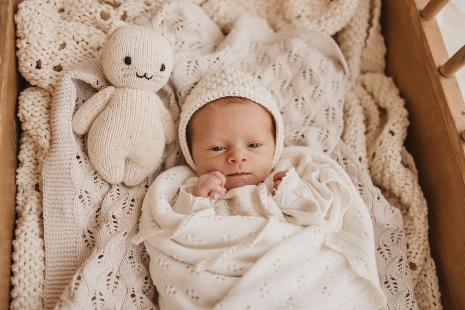 Geelong Lara Torquay Ocean Grove Barwon Heads newborn maternity pregnancy family motherhood couples photographer photography photoshoot