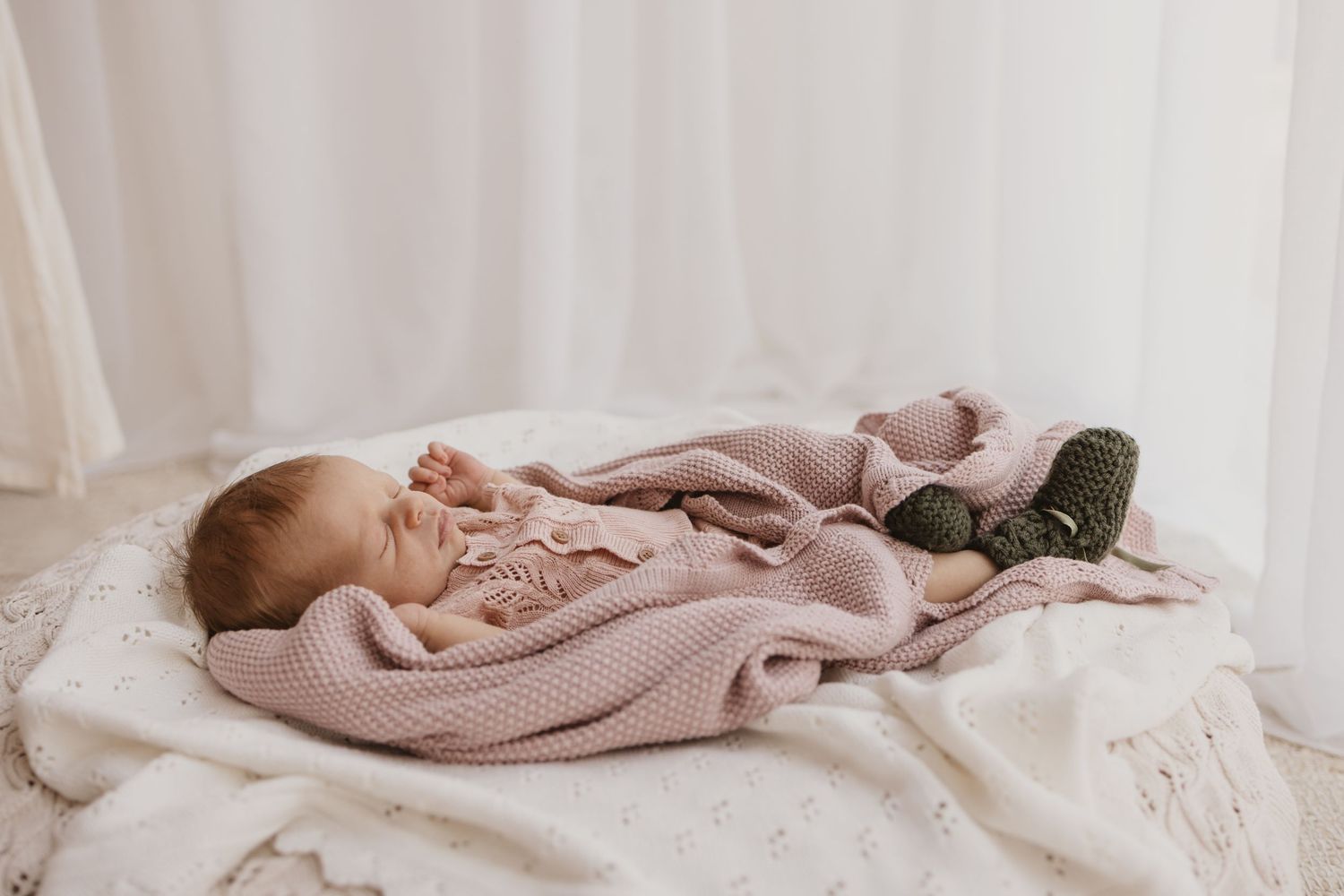 Geelong Lara Torquay Ocean Grove Barwon Heads newborn maternity pregnancy family motherhood couples photographer photography photoshoot
