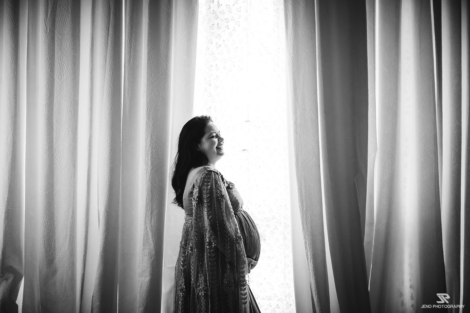 luxury maternity shoot in trichy captured by Jeno Photography