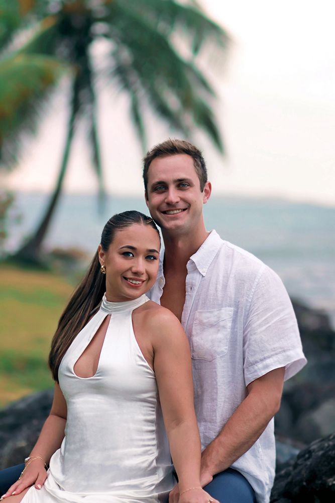 Puerto Rico Photographer. Albert Ray Photo. Book Now. Beach Photoshoot. Seaside Photoshoot. Engagement Photoshoot. Elopement photos.  Couple
