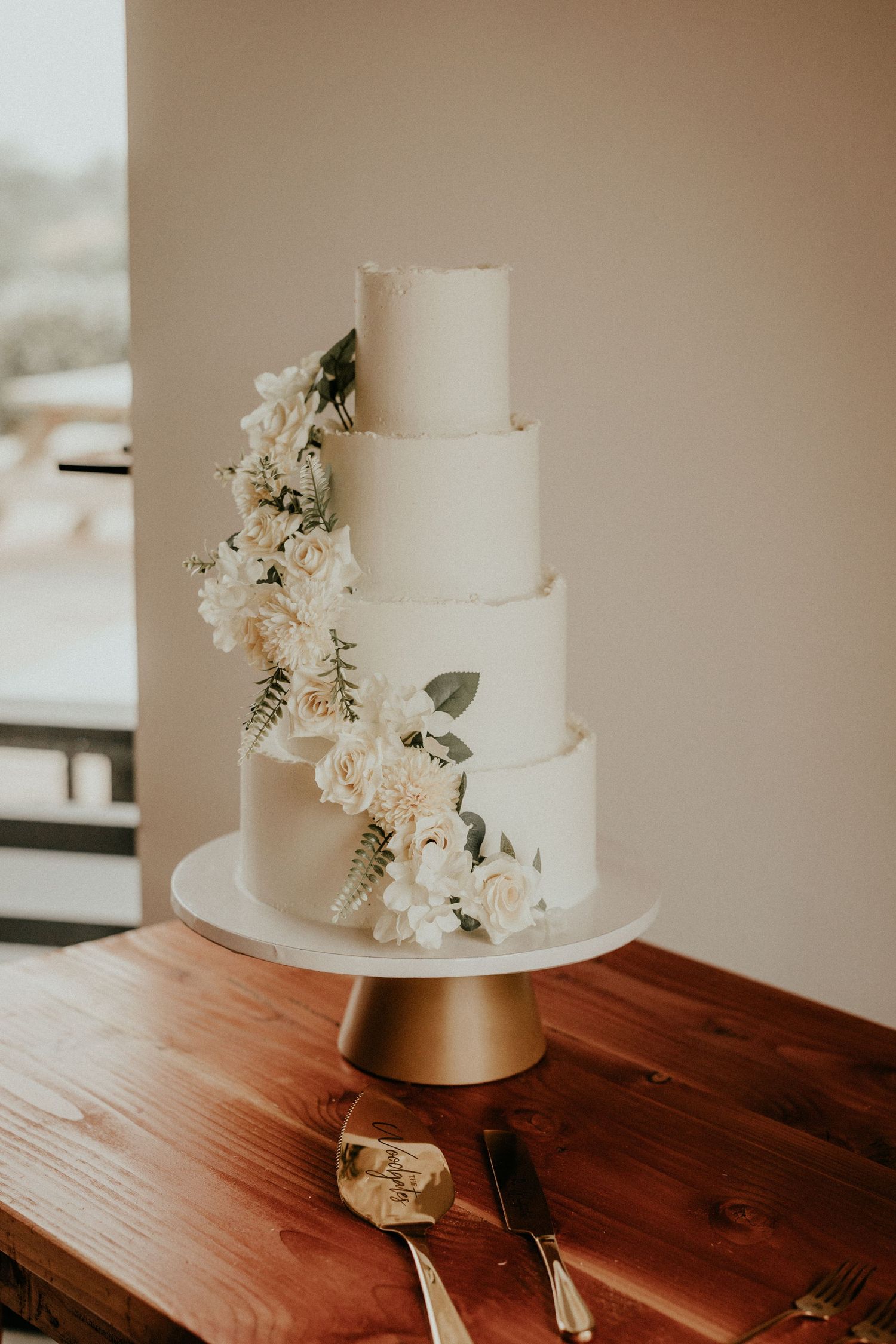 OLIVIA ROSSI PHOTOGRAPHY - THE BARN AT PENGELLY - PENGELLY WEDDINGS CORNWALL