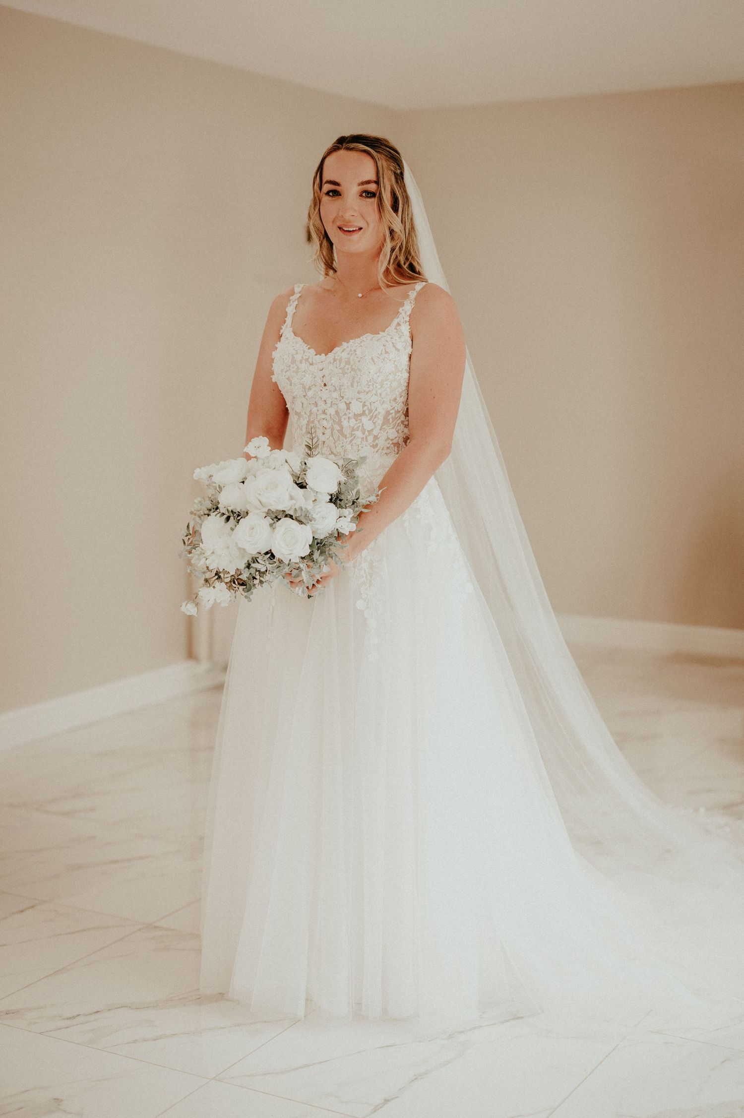 OLIVIA ROSSI PHOTOGRAPHY - THE BARN AT PENGELLY - PENGELLY WEDDINGS CORNWALL