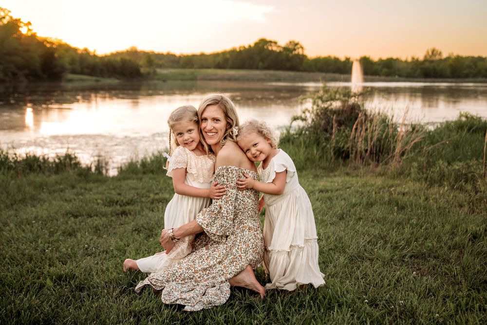 St. Louis Family Photographer Ashley Dawn Photography STL Broemmelsiek Park O'Fallon