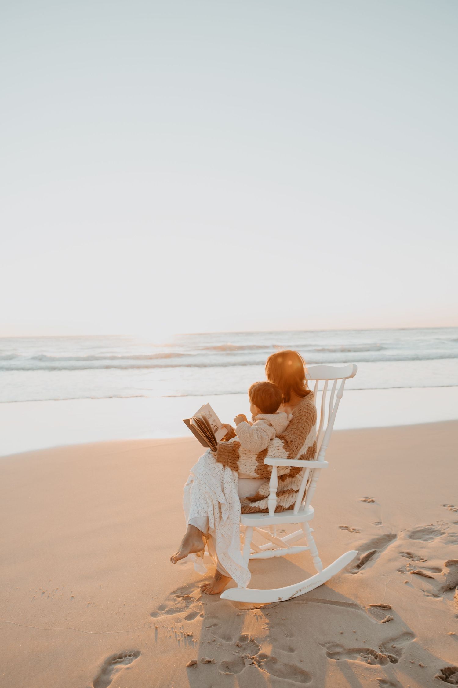 Beautiful beach sunrise session with Gray + Bear Photography at the Gold Coast