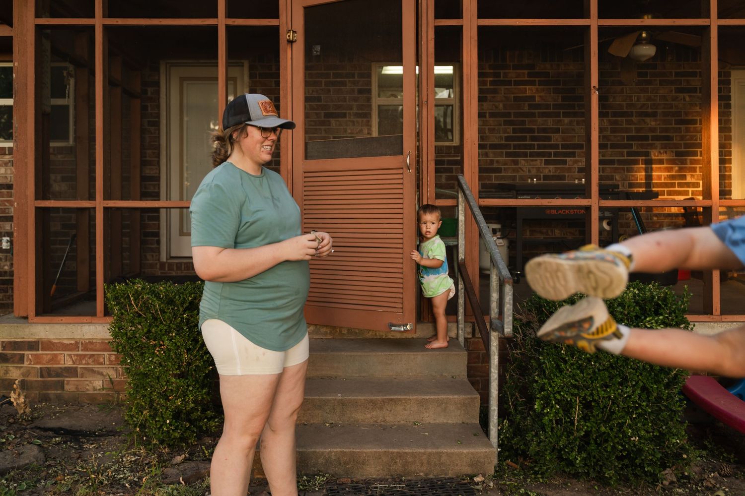 Tulsa photographer captures real life family moment in a documentary photography session in Oklahoma