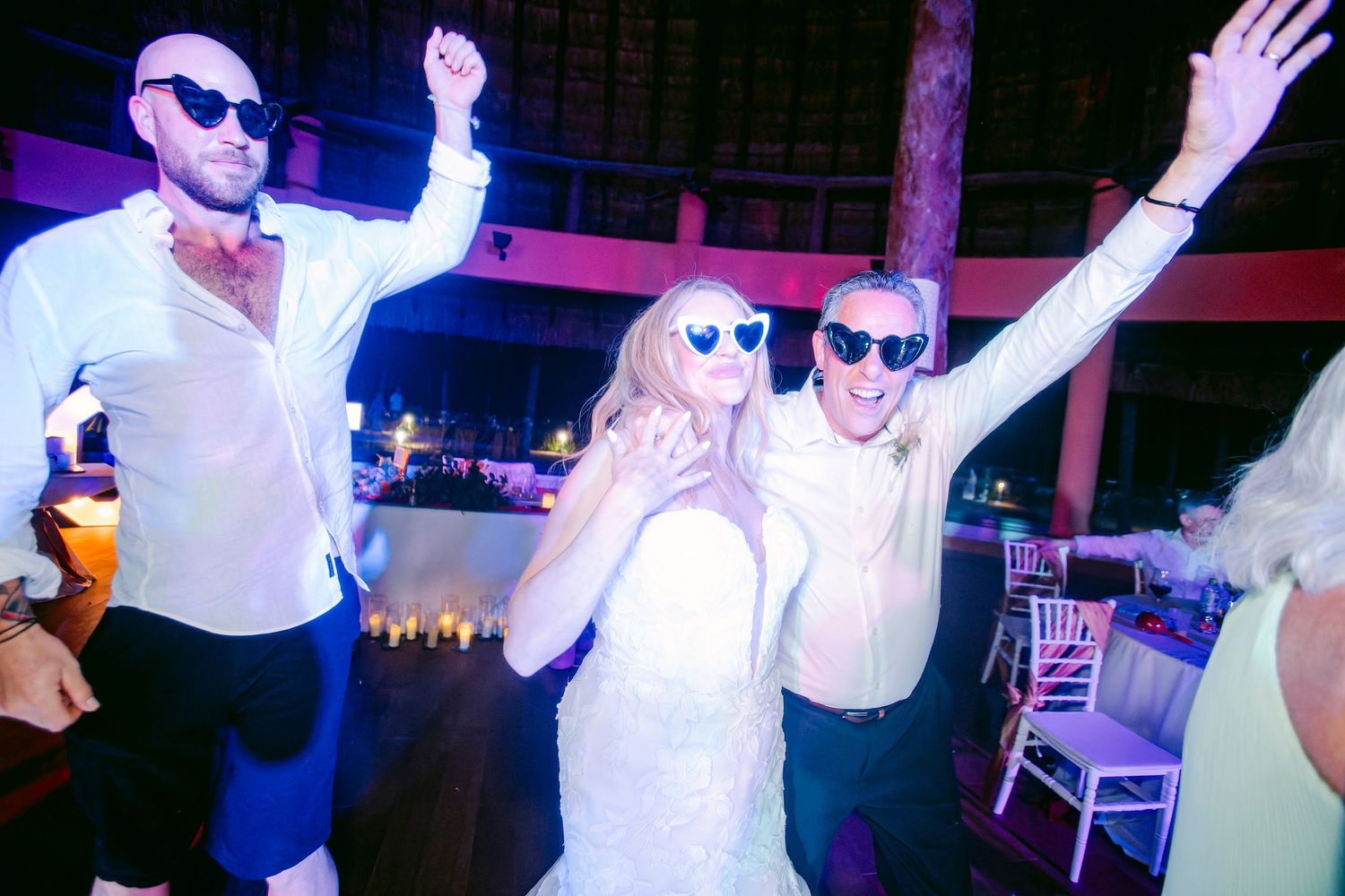 Best Riviera Maya wedding photographers – authentic candid moments.