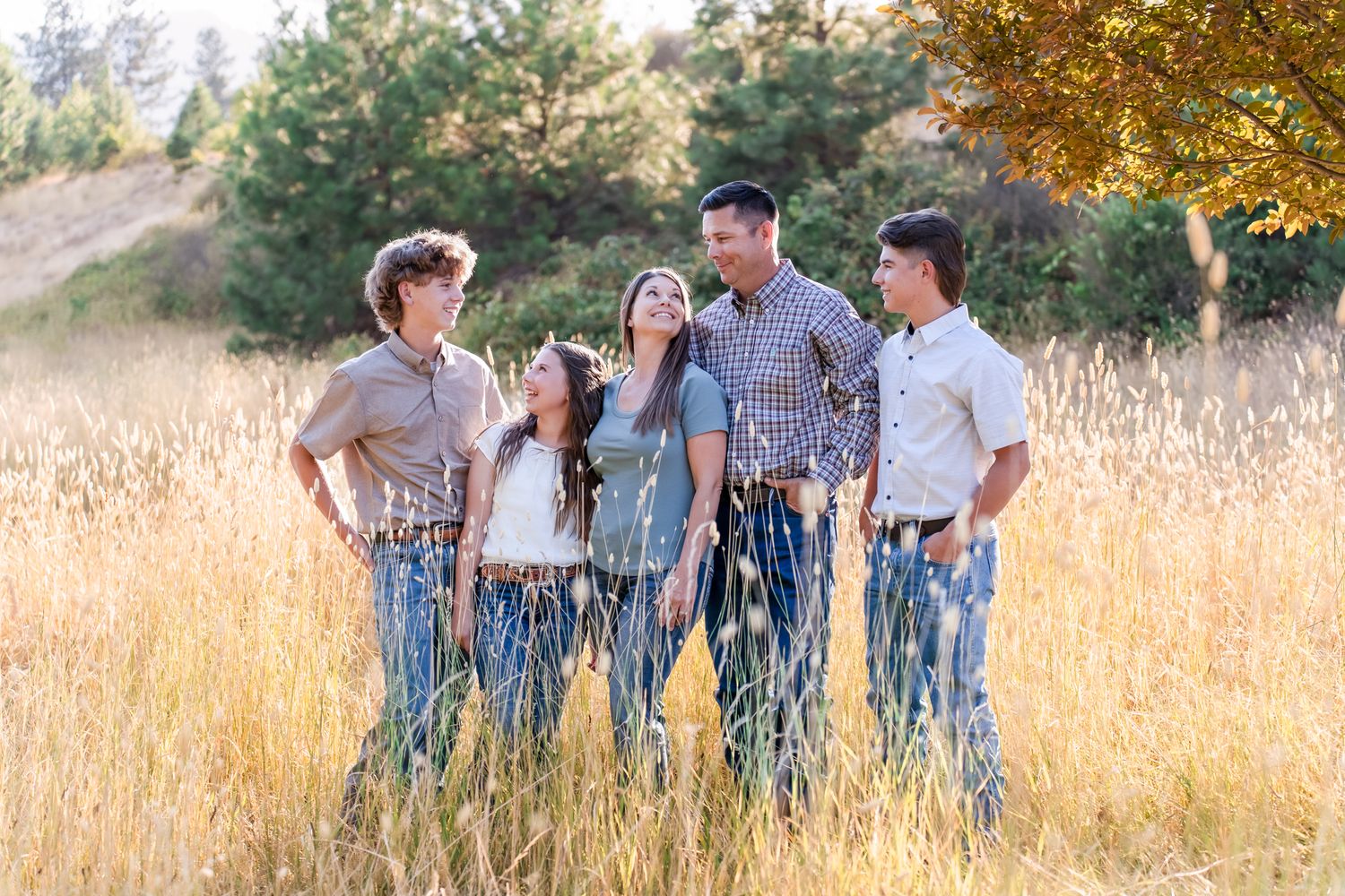 Autumn Family Portrait with a family of 5 with tall grass and a golden tree