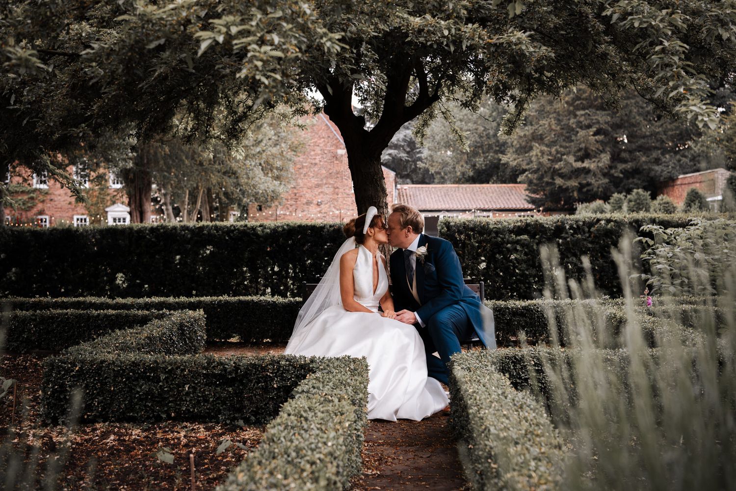 candid romantic atmospheric wedding photography by Rose and Rainbow Photography