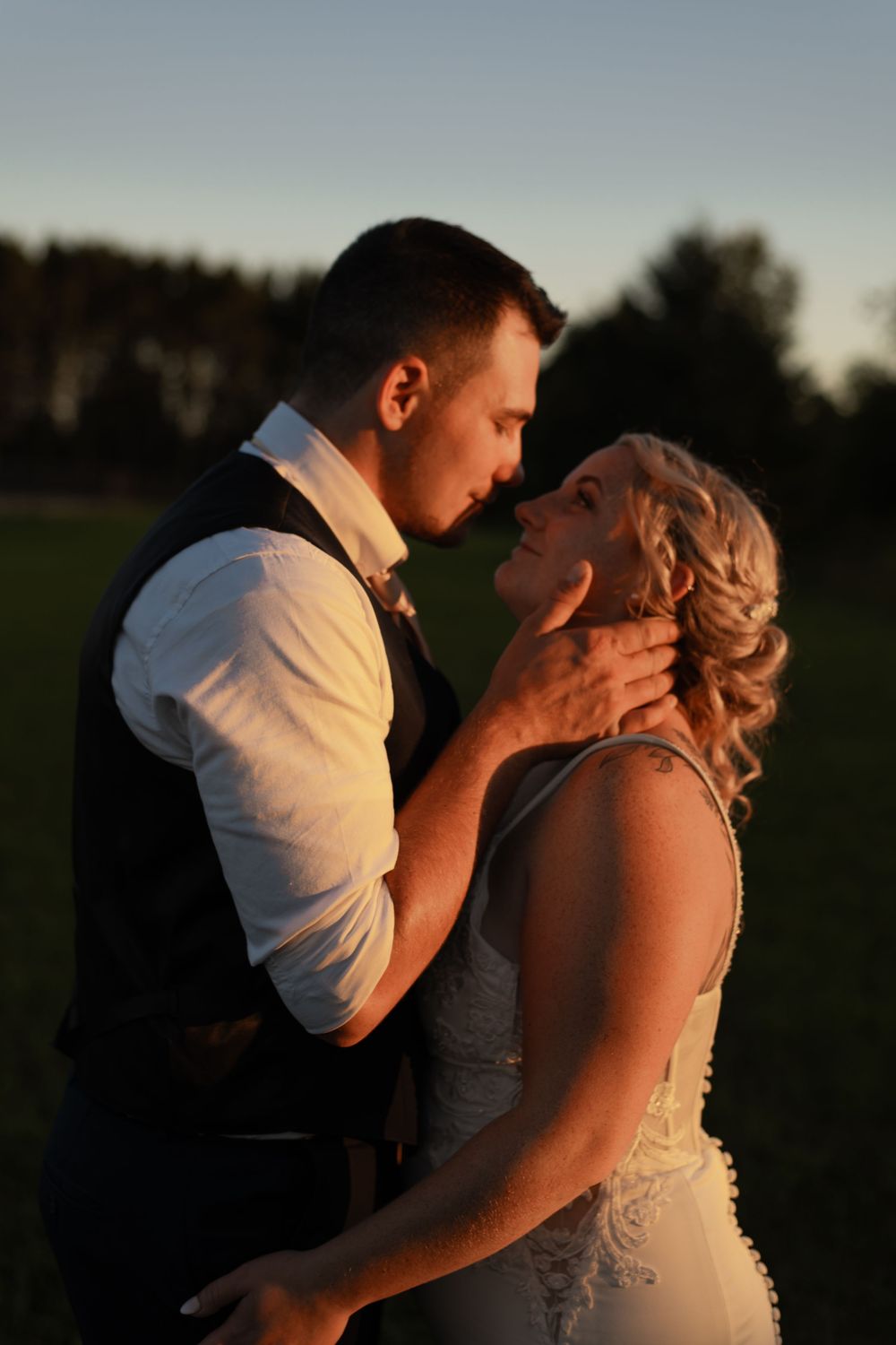 Upper Peninsula  Lifestyle Photographer. Weddings, engagement, families