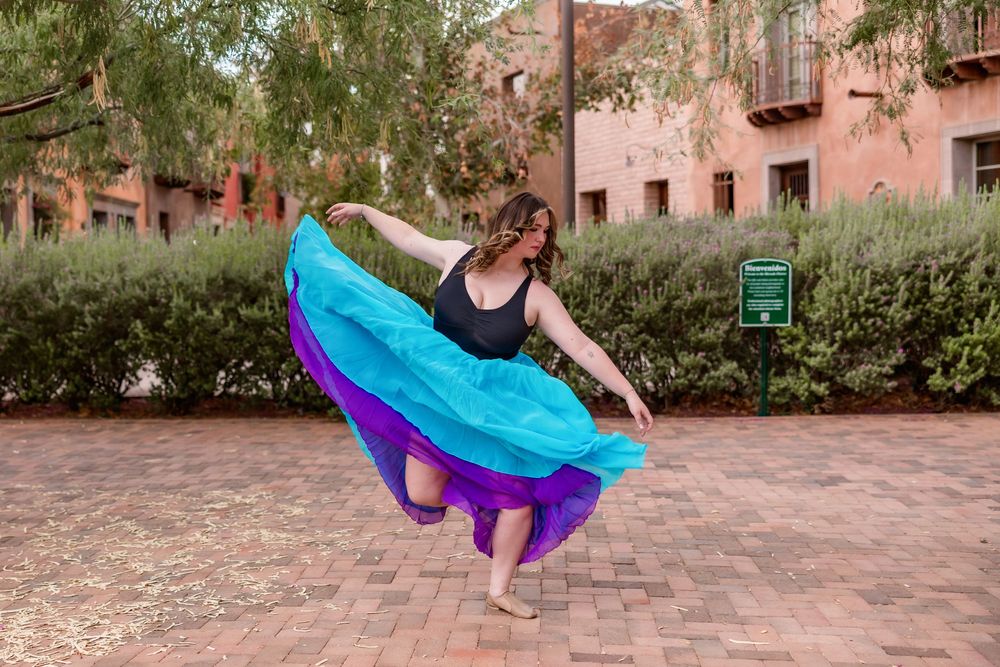Senior dancer posing at Mercado San Agustín in Tucson – Class of 2026 senior pictures