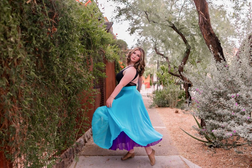 Senior dancer posing at Mercado San Agustín in Tucson – Class of 2026 senior pictures