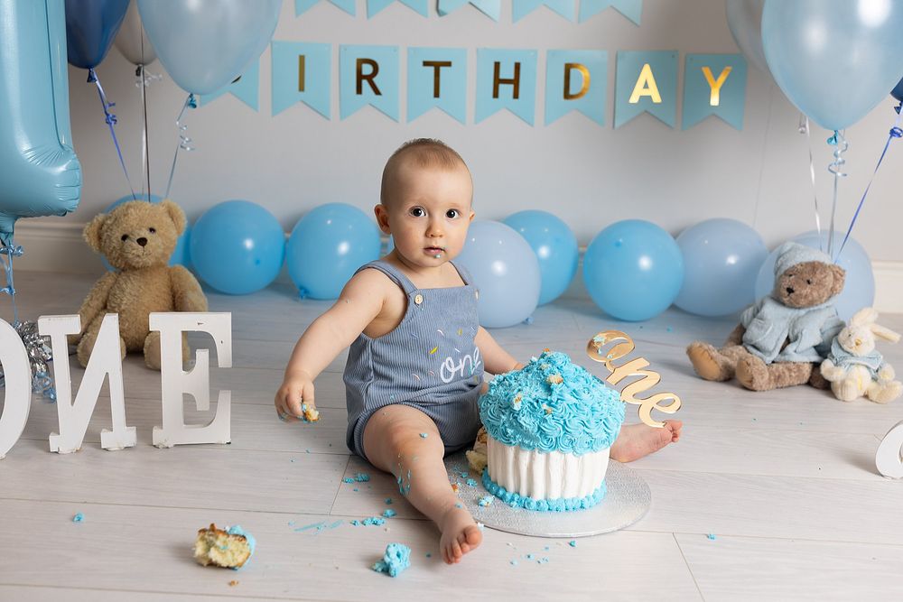 baby photographer cape town, Cake smash photographer cape town, cape town baby photographer, newborn baby photographer Cape Town, baby