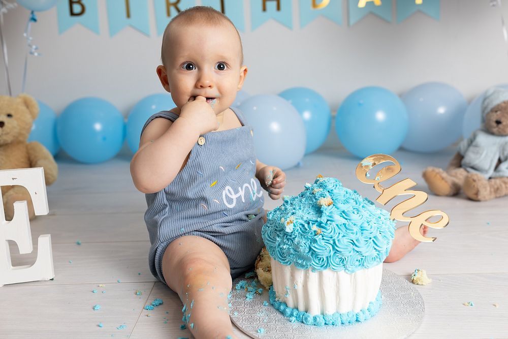 baby photographer cape town, Cake smash photographer cape town, cape town baby photographer, newborn baby photographer Cape Town, baby
