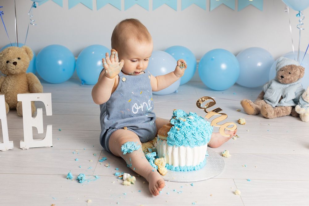 baby photographer cape town, Cake smash photographer cape town, cape town baby photographer, newborn baby photographer Cape Town, baby