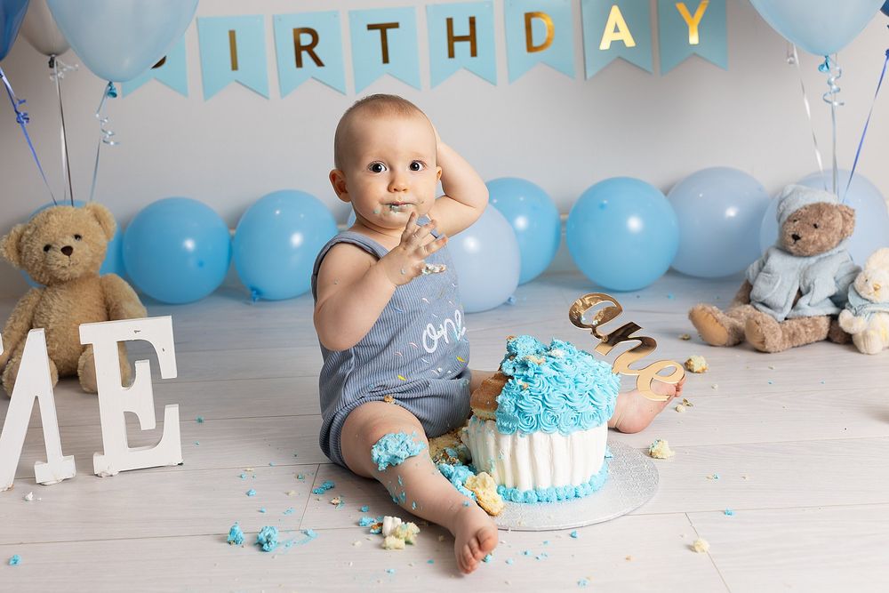 baby photographer cape town, Cake smash photographer cape town, cape town baby photographer, newborn baby photographer Cape Town, baby