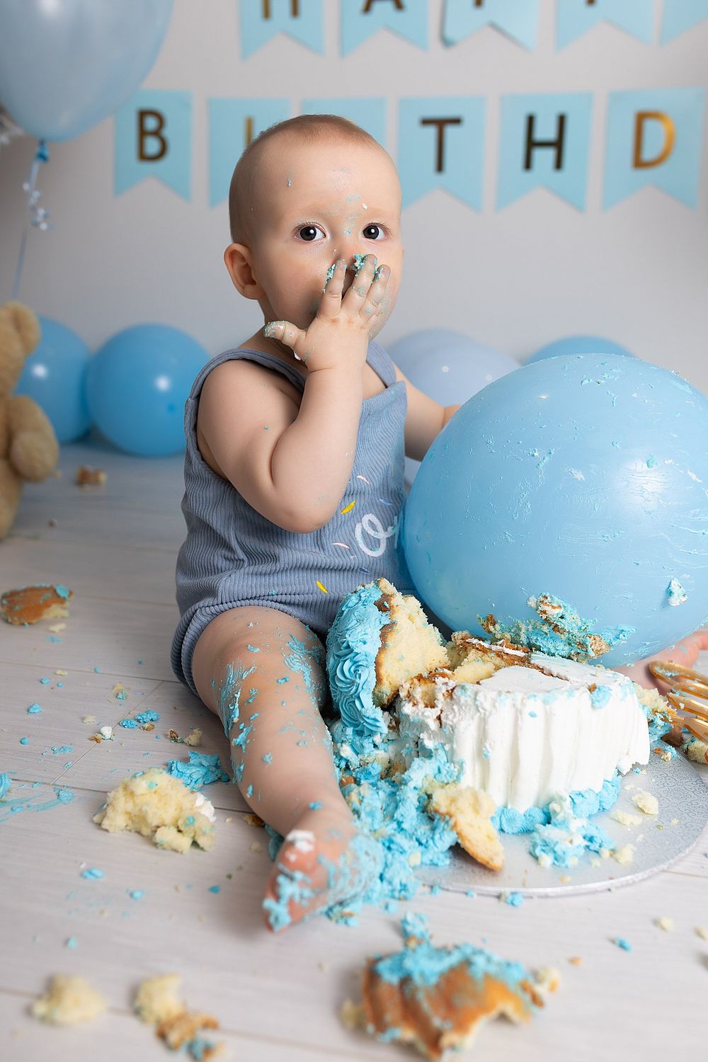 baby photographer cape town, Cake smash photographer cape town, cape town baby photographer, newborn baby photographer Cape Town, baby