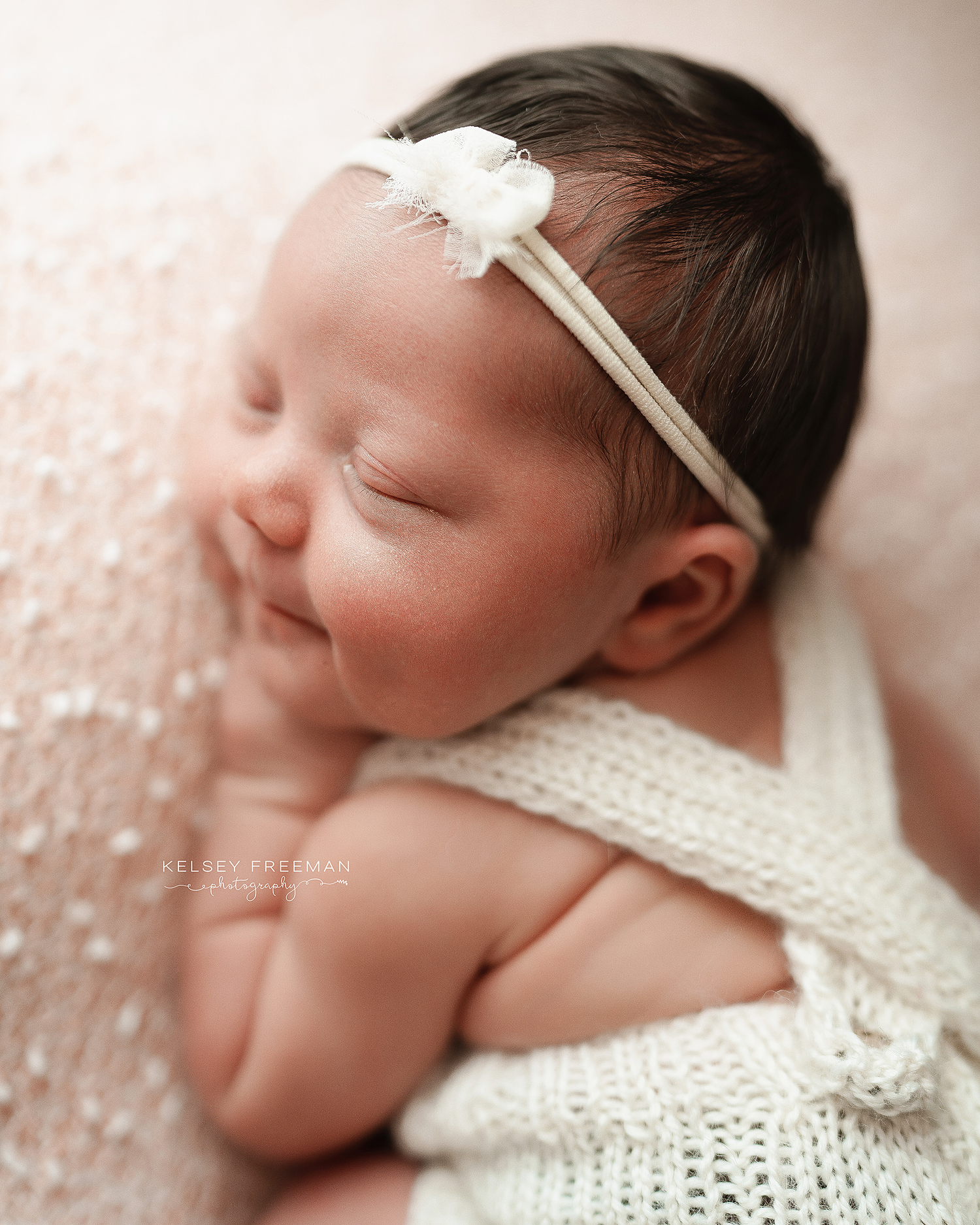 Newborn, maternity, & family photography studio located in between Atlanta, Georgia and Birmingham, Alabama with full service photo studio.