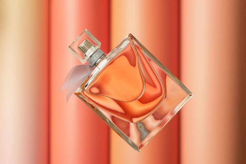 Product photography featuring a luxury cologne bottle created by commercial photographer Chris Z of Zeng Studio.