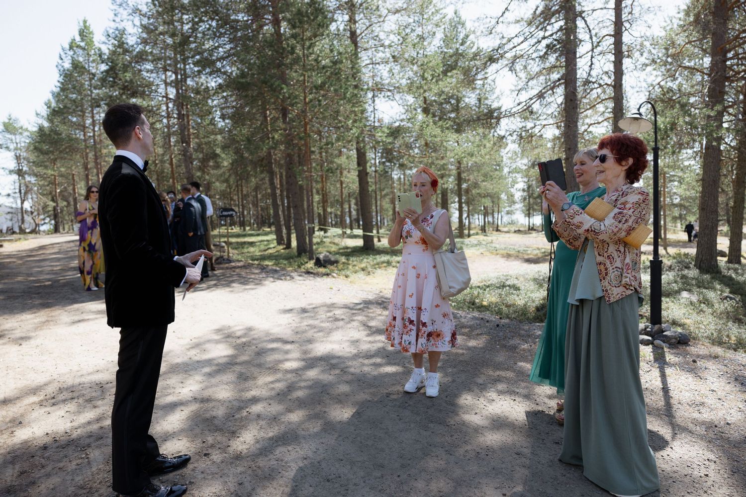 Documentary wedding photographer.