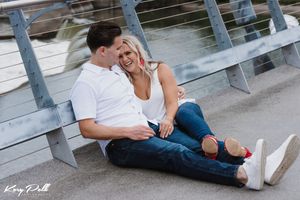 des moines wedding photographer, urbandale wedding photographer, Iowa wedding photographer
Des Moines couple at womens achievement bridge