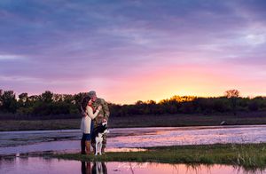 engagement photo sunset near saylorville lake, des moines wedding photographer, urbandale wedding photographer, Iowa wedding photographer