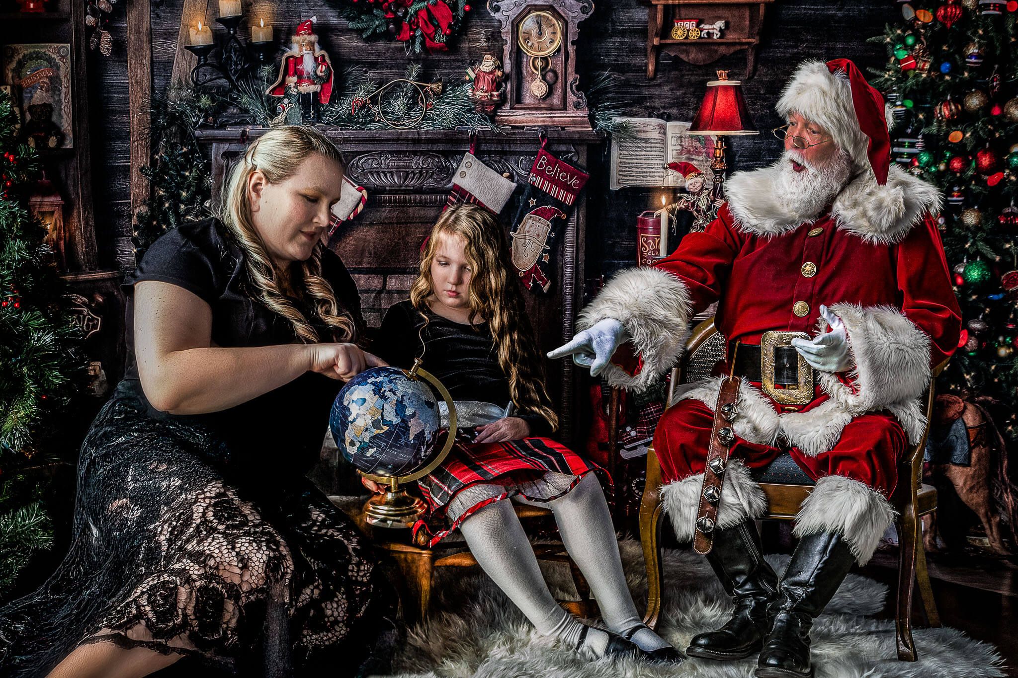 Best Santa photoshoot and Christmas portrait session in Seattle Tacoma Bellevue and Gig Harbor