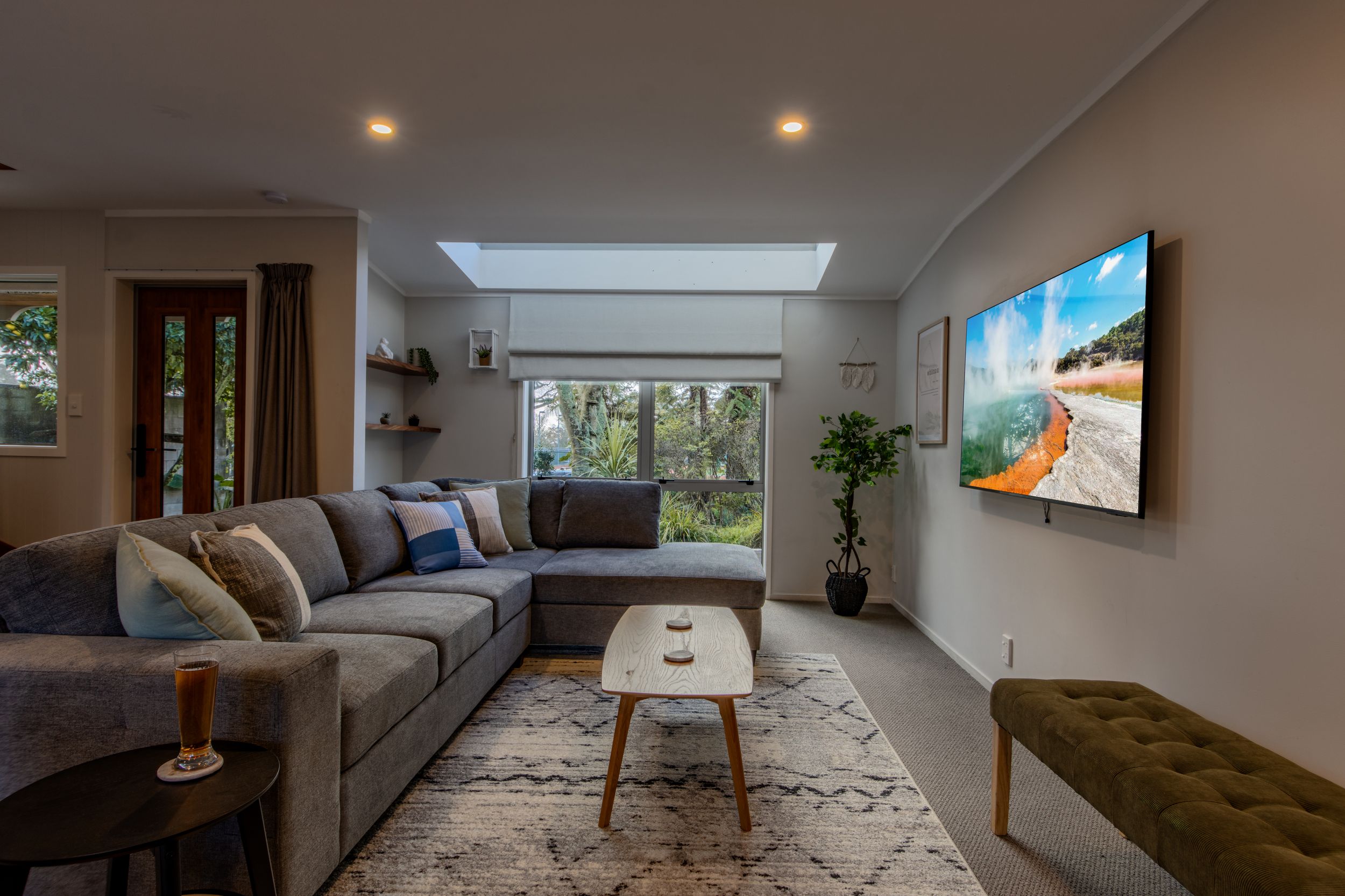 Professional commercial, real estate, Airbnb, holiday let, business, product, and branding photography in Rotorua & Bay of Plenty.