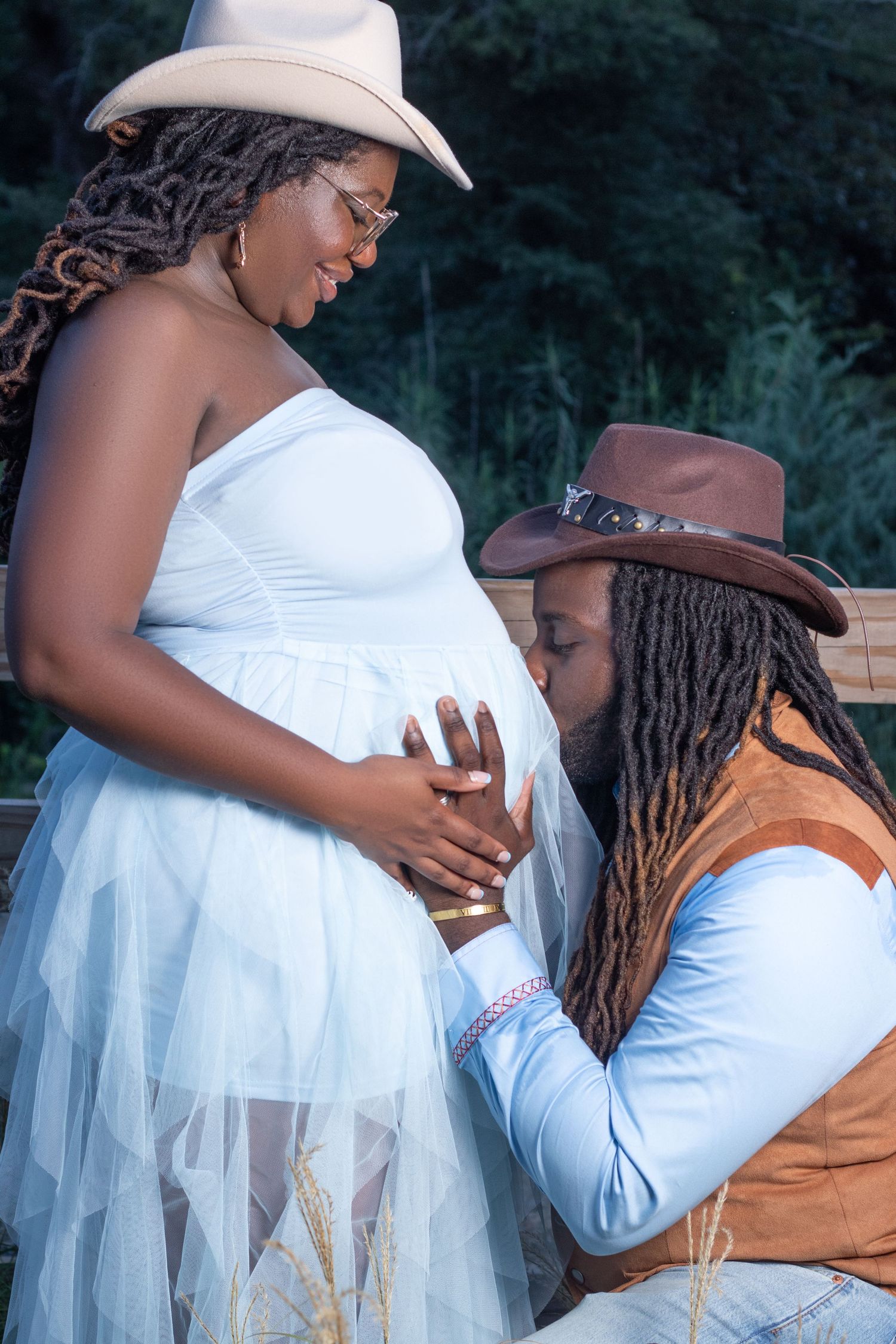 Noni Visuals maternity photography session