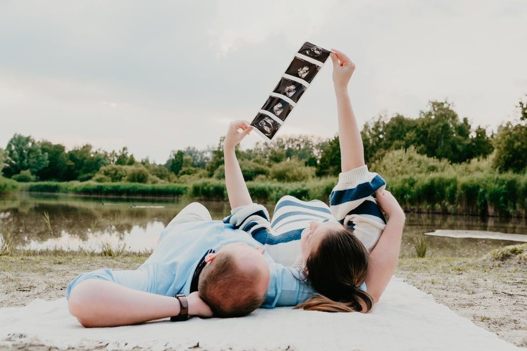 Melissa Stuer Photography Moederschapsfotograaf Moerbeke Oost-Vlaanderen
zwangerschap aankondiging fotoshoot - echo fotograaf waasland