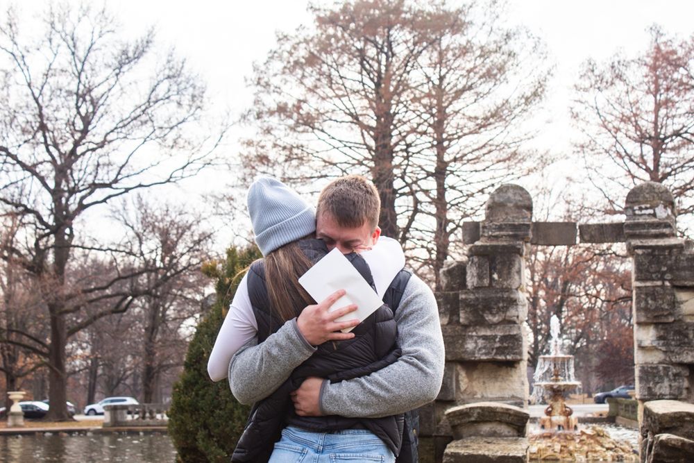 Booking Engagement Photo in Saint Louis Missouri