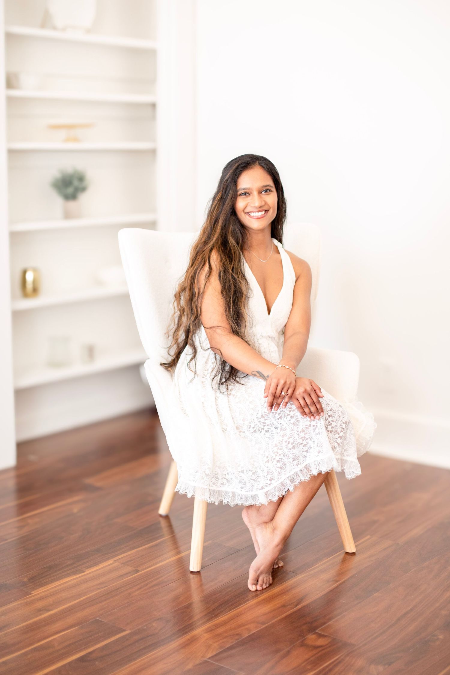 boudoir photos wedding bridal photos in studio bright light cincinnati photographer events headshots branding motherhood family luxury edit