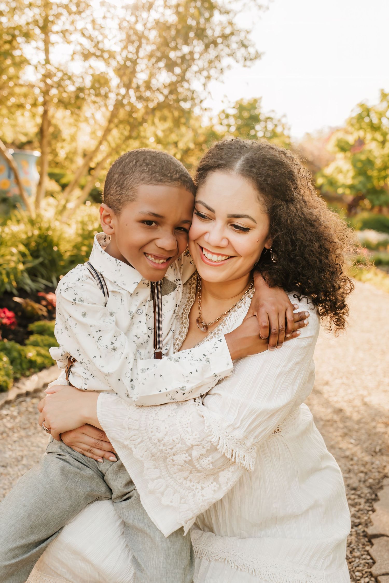 Son hugs mom at mini session in Cincinnati.