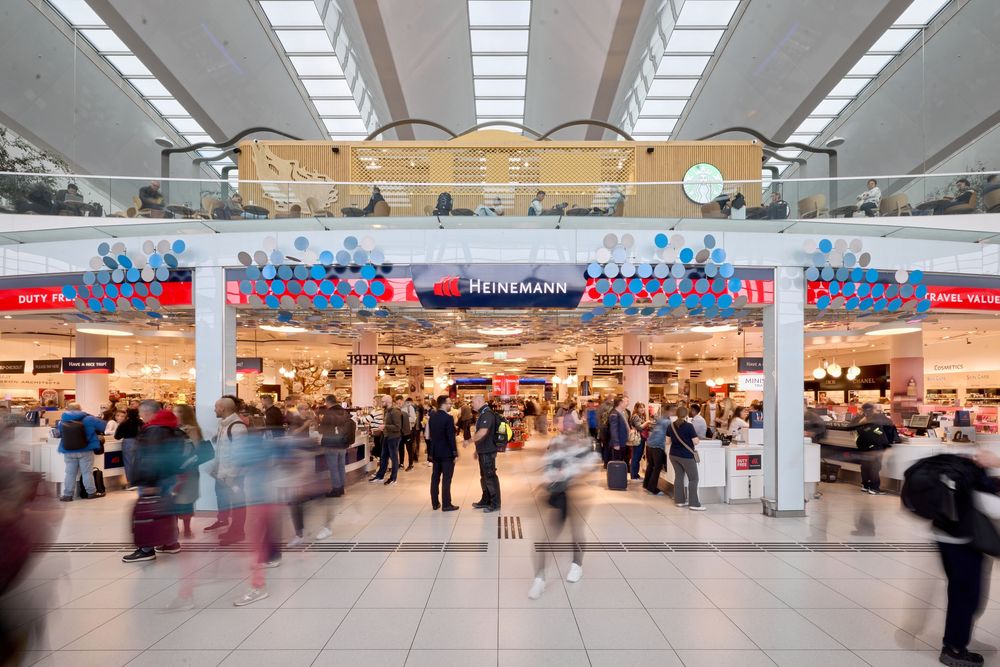 Passenger flow photo of Heinemann duty free store in Sky Court at Budapest Airport in Hungary