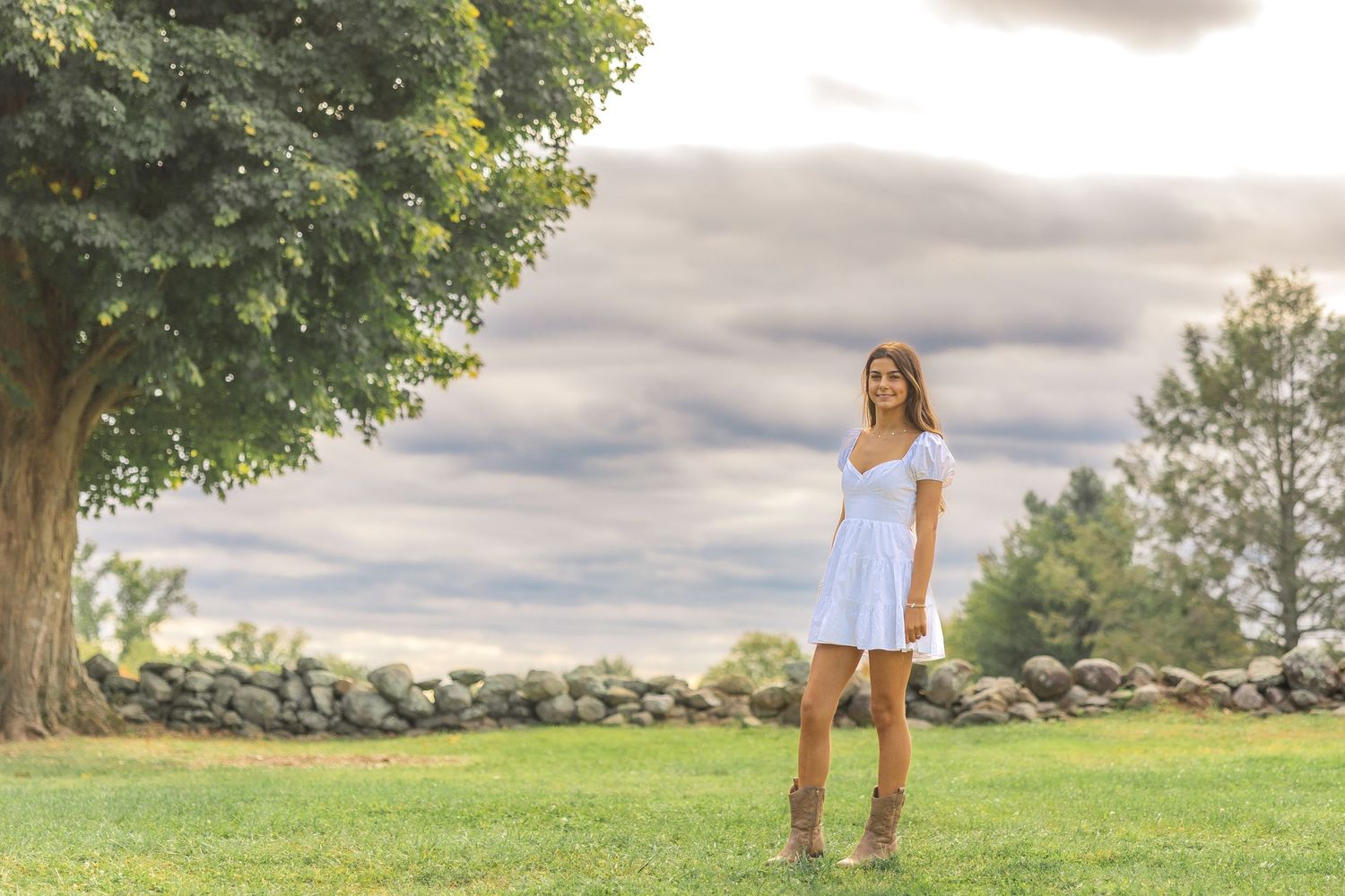 Natural, light-filled family, senior, children & couples photography in Ridgefield, Fairfield, Danbury, Wilton, Westport & New Canaan, CT.